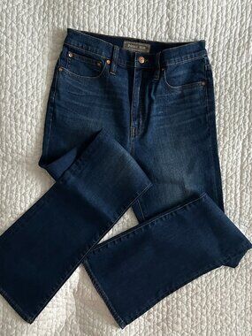 J. Crew Point Sur jean highrise slight flare dark blue wash size 27 EUC